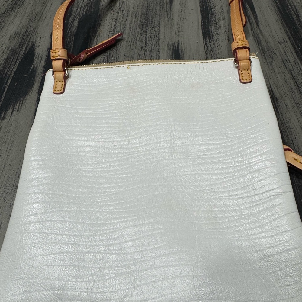 Dooney & Bourke White and Tan Pebble Grain Triple Zip Crossbody Bag - Picture 6 of 11